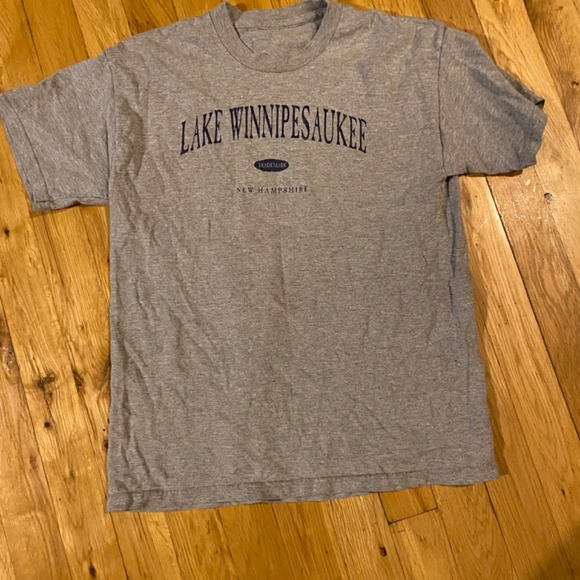 Lake Winnipesaukee teeshirt - Picture 3 of 5